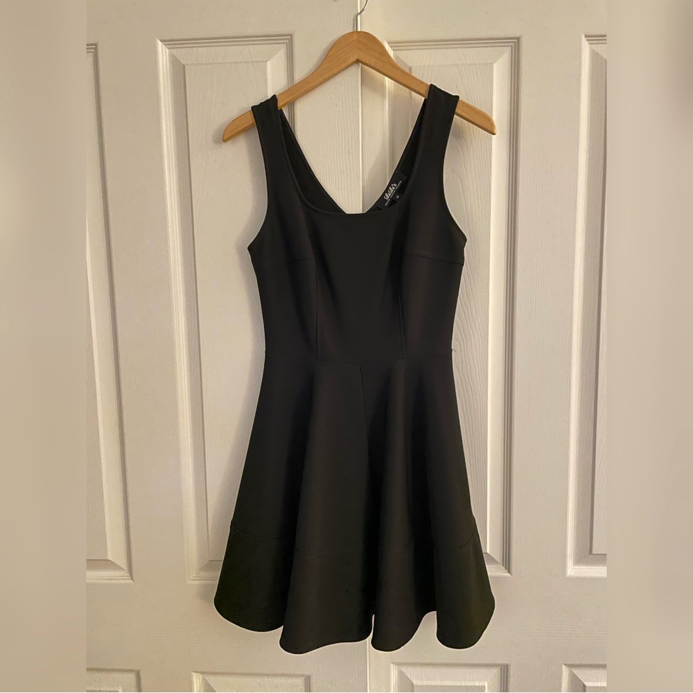 Lulu’s black skater dress